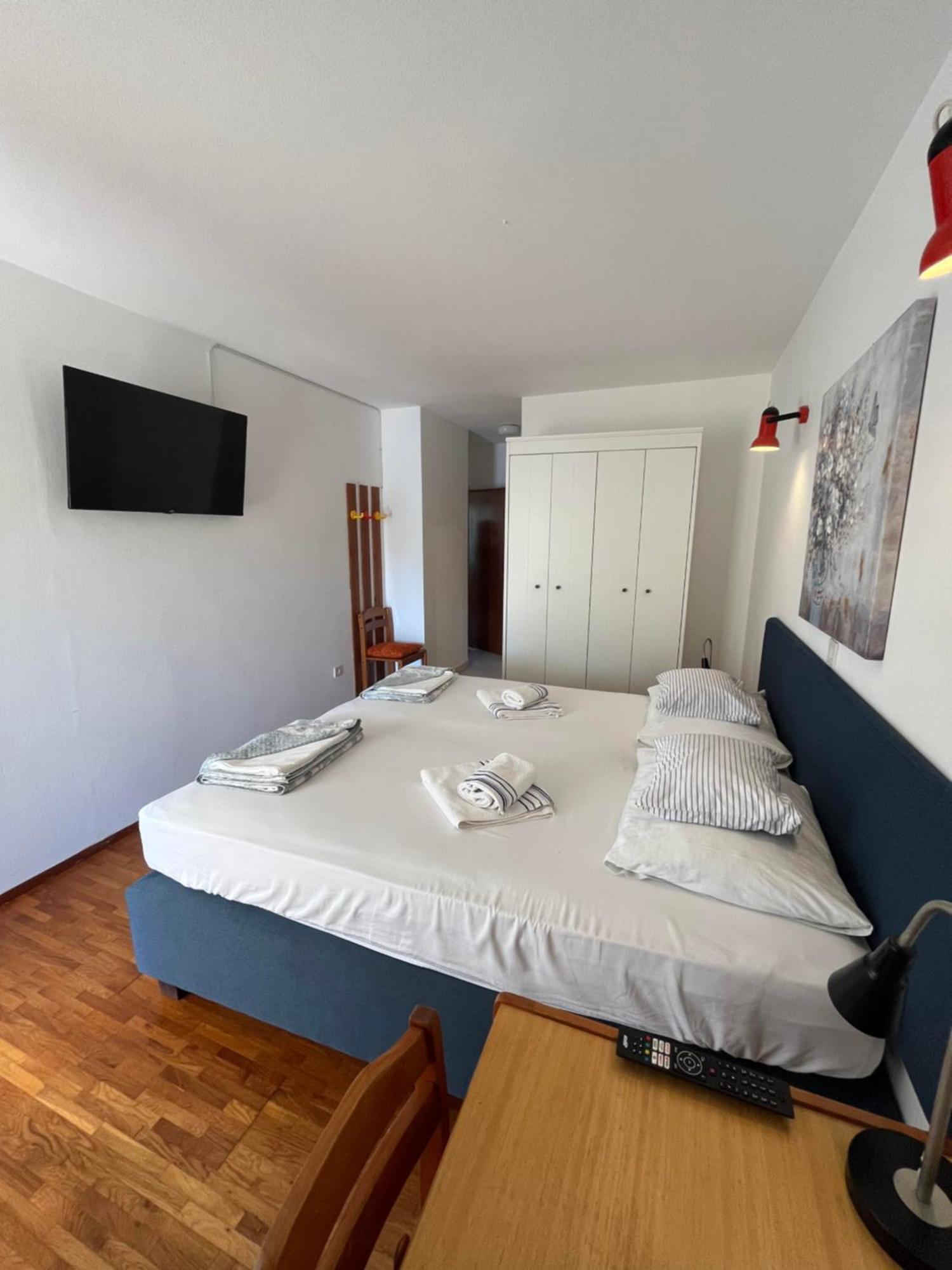 Apartments Suda Lumbarda Kültér fotó