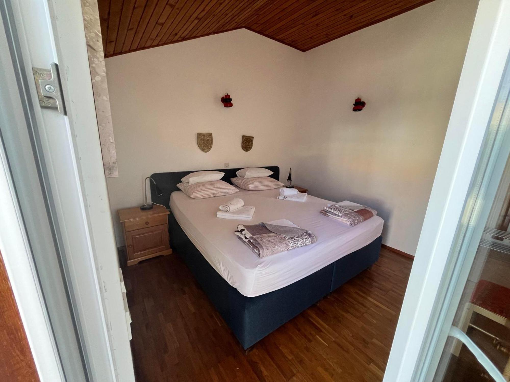 Apartments Suda Lumbarda Kültér fotó