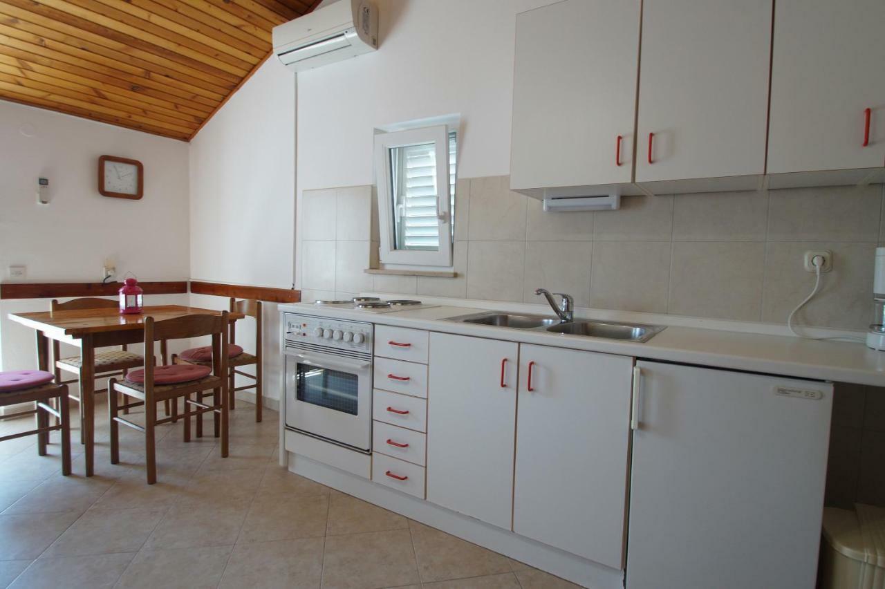 Apartments Suda Lumbarda Kültér fotó
